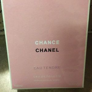 Chanel Chance Eau tender